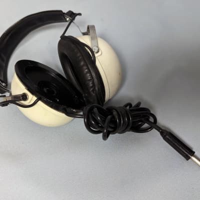 Pioneer SE-20A Stereo Headphones (1970-73) White image 2