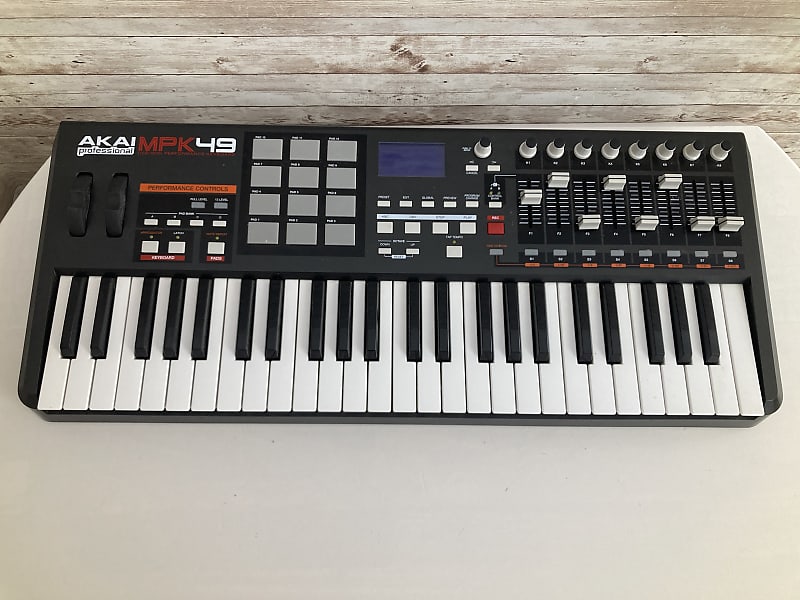 AKAI MPK49 MIDIキーボード Akai MPK 49 MIDI Keyboard and MPC Pad Controller - MPCstuff