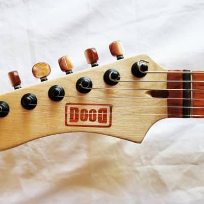 Left Hand - Baritone -Dood Craft Guitars - The Essie 28 -  Natural Amber image 4
