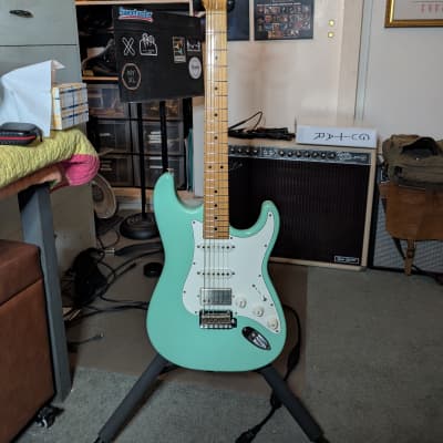 ギター Suhr JE-line Classic S Ash SSS TransPlum JE-Line Classic S Series | Okada-International