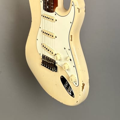 Fender Custom Shop Limited Edition 1964 Stratocaster Relic Super Faded Aged Shell Pink image 7