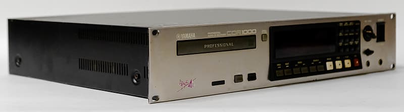 Yamaha CDR 1000 Professional Audio CD Recorder with Apogee UV22 16-bit  Encoding