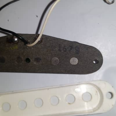 Fender STRATOCASTER Pickup 1978 grey bottom meter read 6.29 image 5