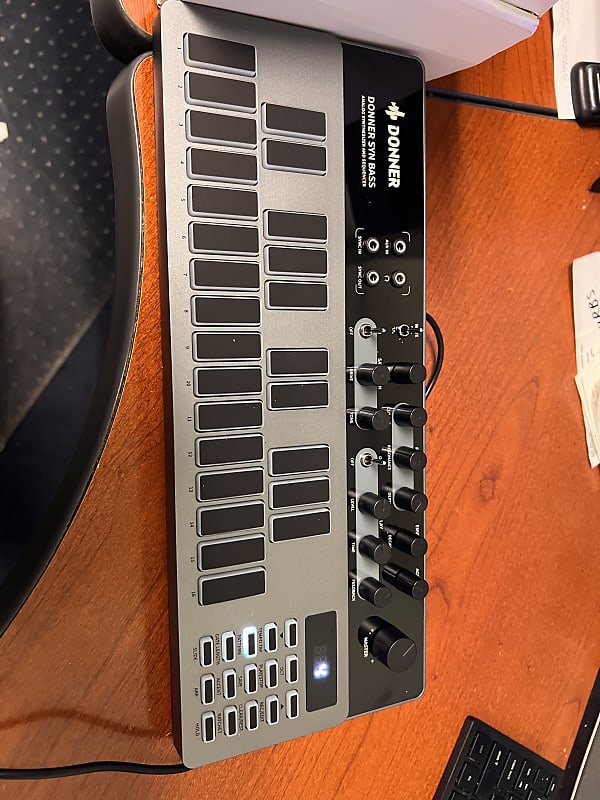 Donner B1 Analog Bass Synthesizer Sequencer Reverb