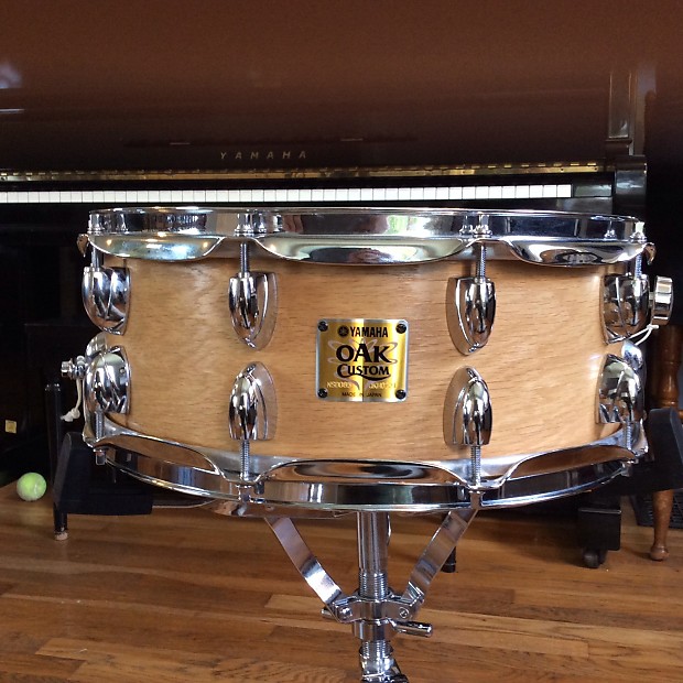 Yamaha Oak Custom Natural / Blonde 6 piece drum set with Yamaha Oak Custom Natural / Blonde 6 piece drum set with