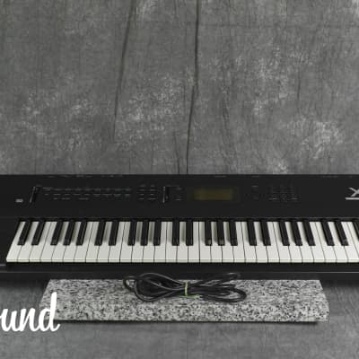 KORG X3 Music Workstation Synthesizer in Very Good Condition.