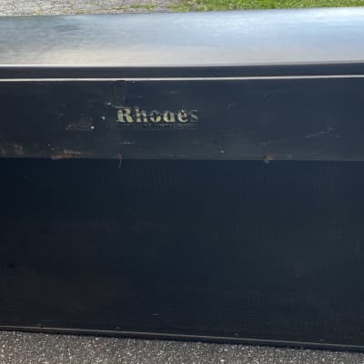 Rhodes Suitcase Eighty Eight Electric Piano w/ FR-7710 Powered speaker Cabinet 1977 Black/Chrome image 6