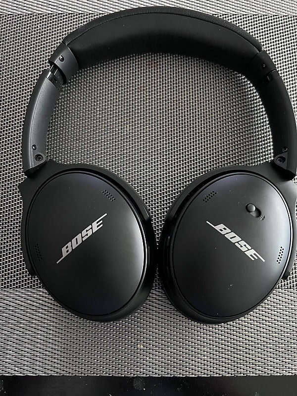 Bose QuietComfort 45 QC45 Portable Bluetooth Noise Cancelling Headphones image 1