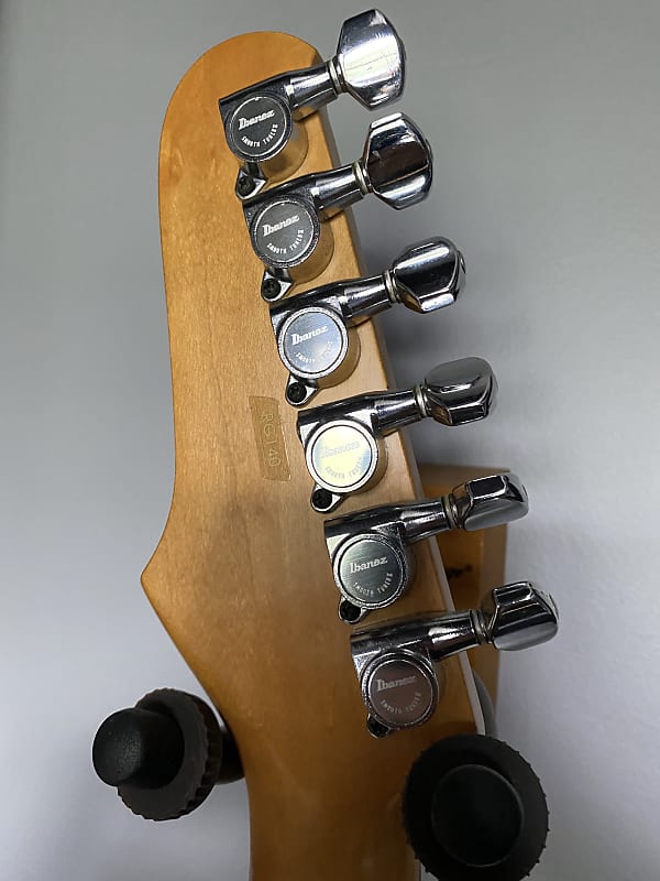 Ibanez (Japan) Roadstar II RG140 Red (Pre-Owned, VG+, 1986