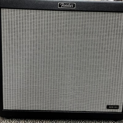 フェンダーACB 50 1 x 15-inch 50-watt Adam Clayton Signature Bass