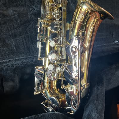 Yamaha YAS-26 Standard Alto Saxophone 2010s - Lacquered Brass image 6