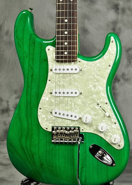 Fender Japan ST62 ASH Stratocaster MH Translucent Green
