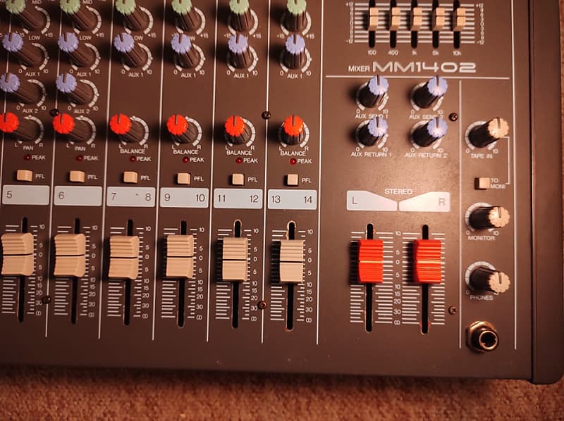 YAMAHA MM1402 アナログミキサー美品 YAMAHA MM1402 アナログミキサー美品 YAMAHA MIXER MODEL MM
