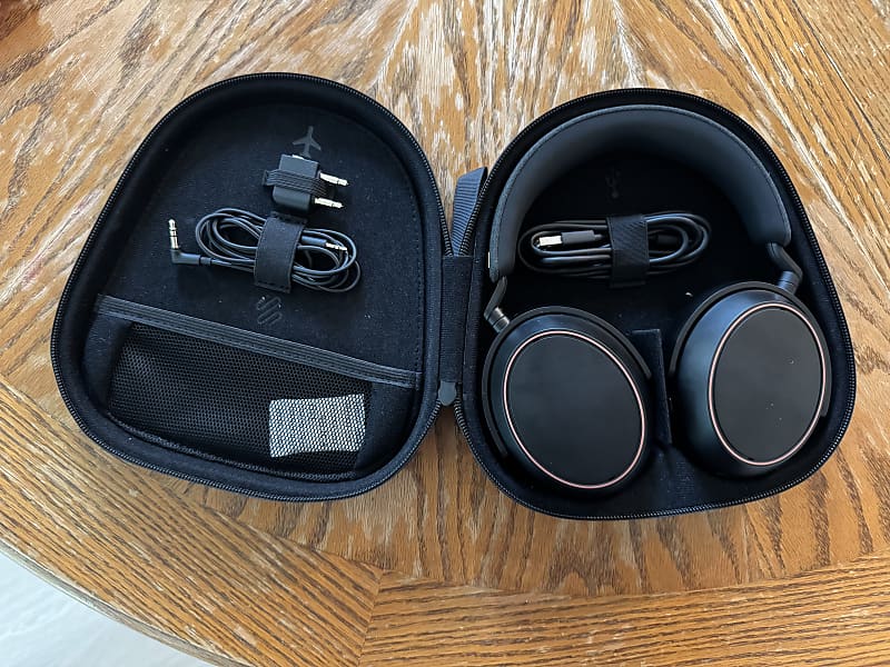 Sennheiser Momentum 4 2024 - Black/Copper | Reverb