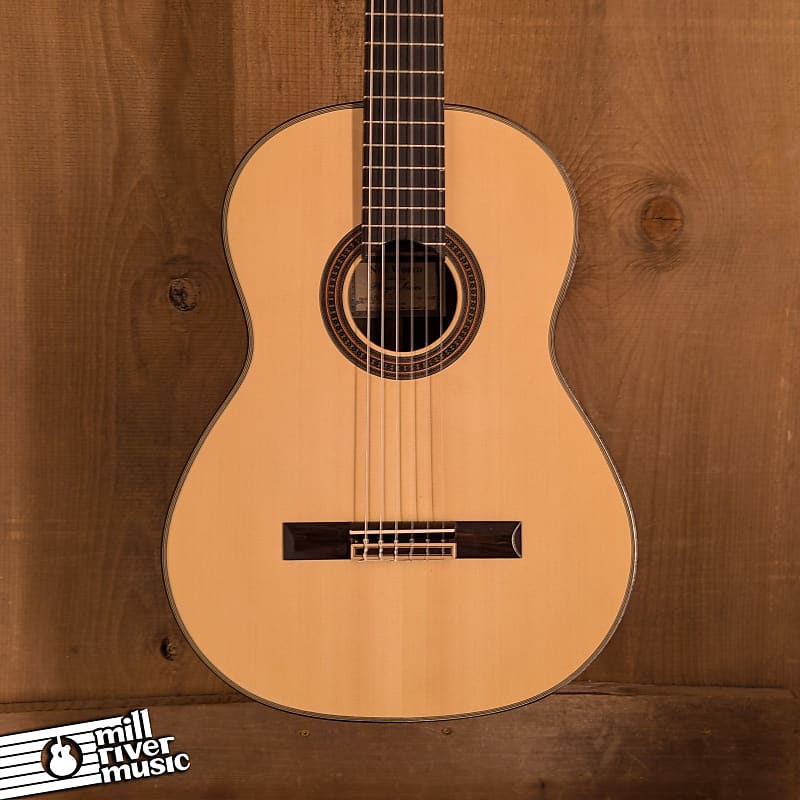 Kenny Hill New World Player Series 650 ES Classical Guitar Used