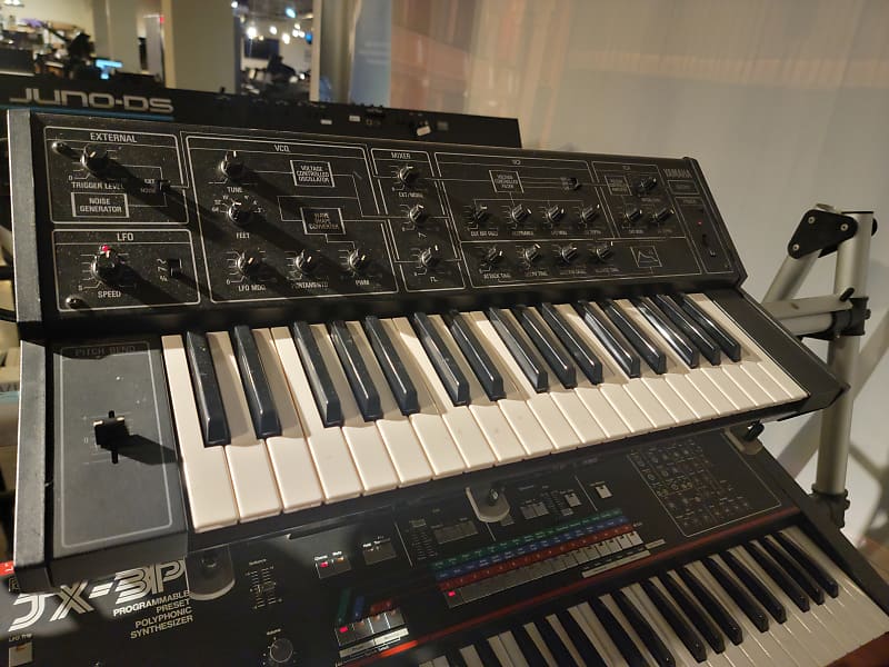 Yamaha CS-5 Monophonic Synthesizer image 1