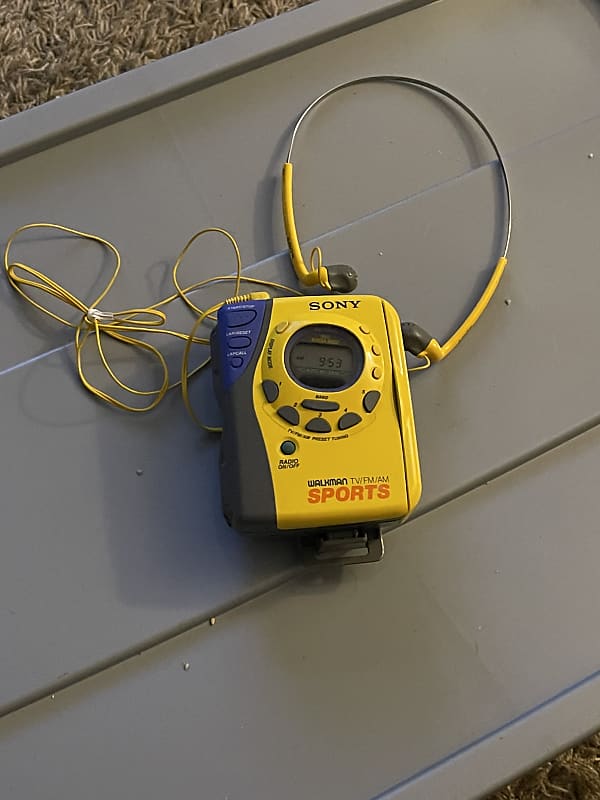Sony Walkman FM/AM Sports Portable Cassette Player Radio WM