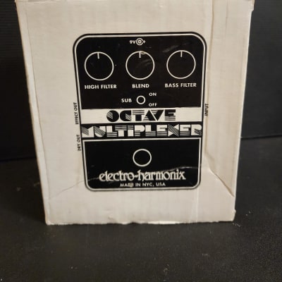 Electro-Harmonix Octave Multiplexer Analog Sub-Octave | Reverb