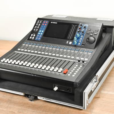 Yamaha LS9-16 16-Input Digital Mixing Console with Road Case CG005FE