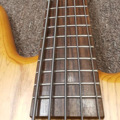 Warwick 5-string Rock Bass Corvette $$ (Double Buck) bass guitar, Honey Violin Oil finish image 7
