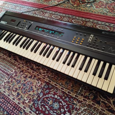 Ensoniq ESQ-1 Wave Synthesizer 1986 - Black