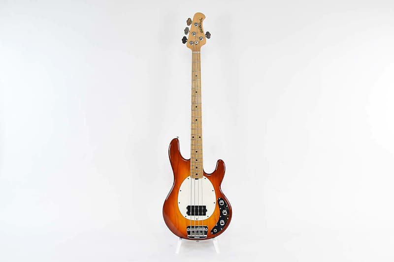 ベース rip 2/2 Musicman USA StingRay 1999 StingRay | Basses | Ernie Ball Music Man