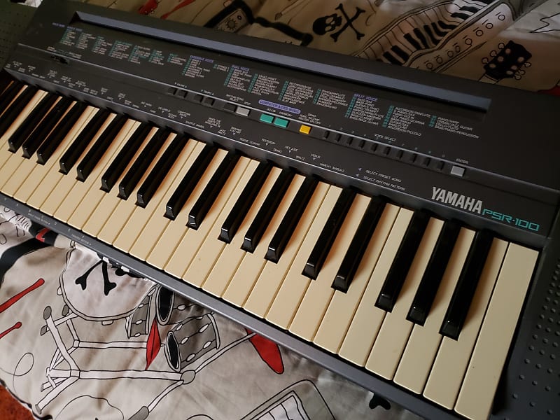 Yamaha PSR-100 電子キーボード 49鍵盤 YAMAHA PSR-100 [Electronic Keyboard Models & Demo Songs