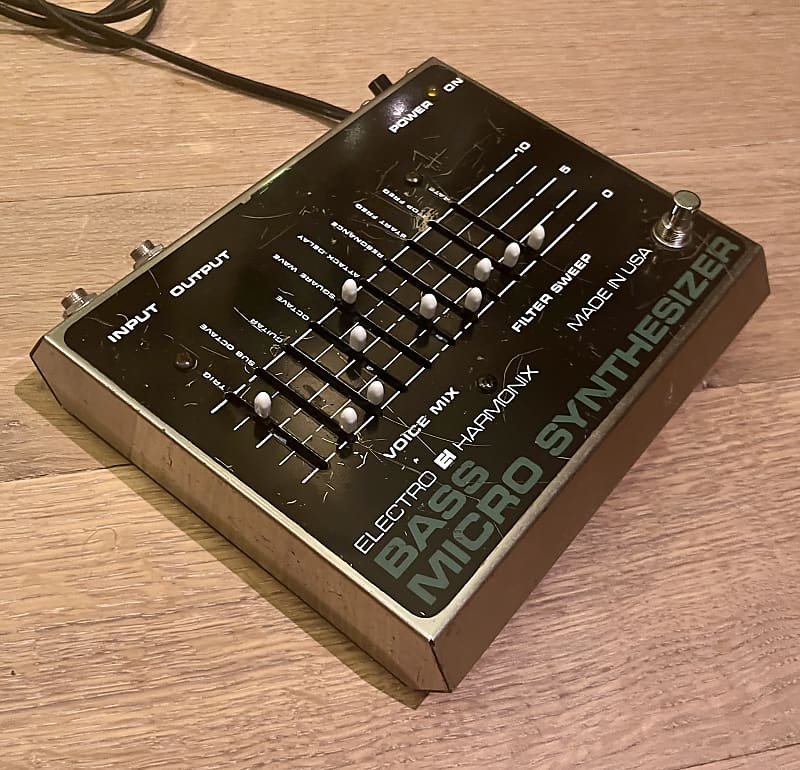 Electro-Harmonix Bass Micro Synthesizer