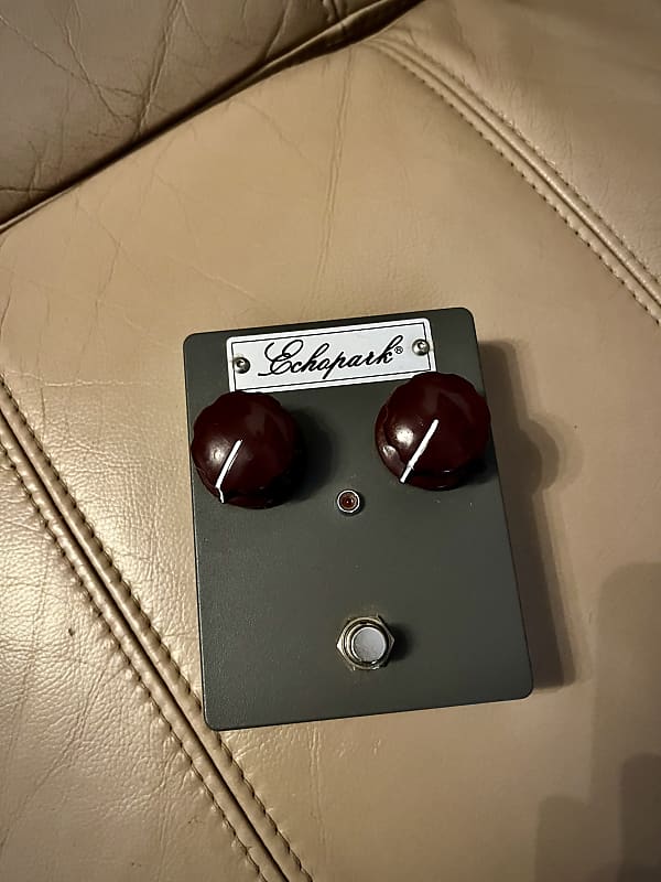 Echopark F-1 Dual Germanium Fuzz 初期型 Echopark Guitars F-1 Dual Germanium fuzz unit - YouTube