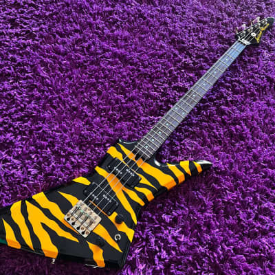2007 Jackson USA RR1 Randy Rhoads V Bengal Tiger > Guitars