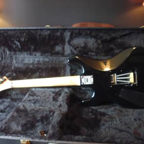 Vintage 80s KRAMER/ESP - Focus/JK - Banana/Hockey Rosewood