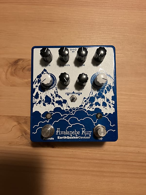 EarthQuaker Devices Avalanche Run Stereo Reverb & Delay with Tap Tempo V2