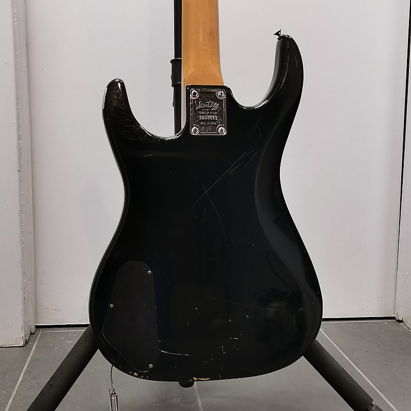Vantage 225B-1 Electric Bass - Maple Fingerboard, Gloss