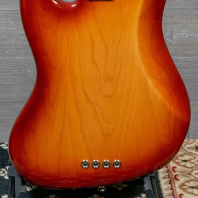 Fender Limited Edition American Professional Jazz Bass Sienna Sunburst Lightweight Ash image 3
