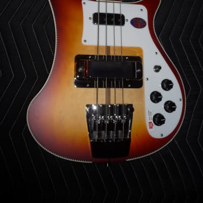 2023 Limited Edition Rickenbacker 4003 CB AUT Bass - SATIN Autumnglo - Checkerboard Binding image 2