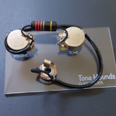 Gibson PU ＆NOS Vintage Bumblebee Set Gibson PU ＆NOS Vintage Bumblebee Set Gibson PU ＆NOS