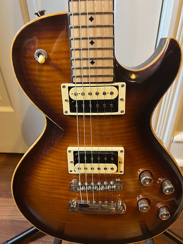 【希少】DEAN ZELINSKY Strettavita レッド　木目 希少】DEAN ZELINSKY Strettavita レッド 木目 - メルカリ