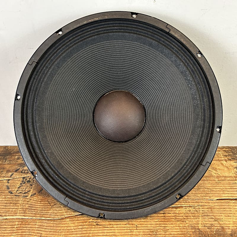JBL M115-8A 15