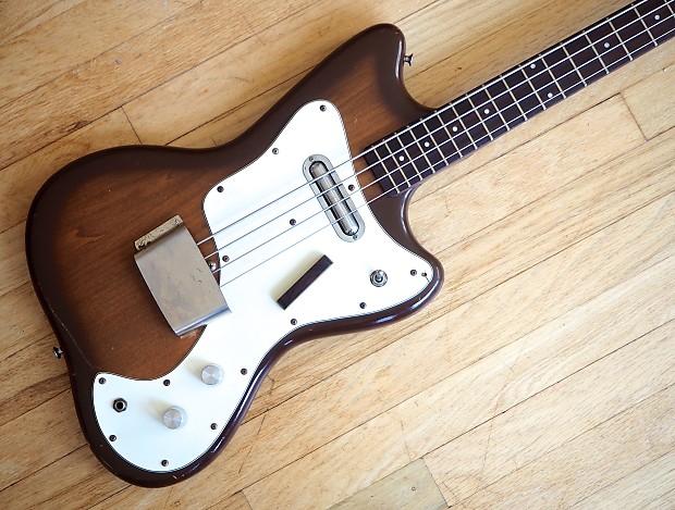 Vintage silvertone shop bass guitar