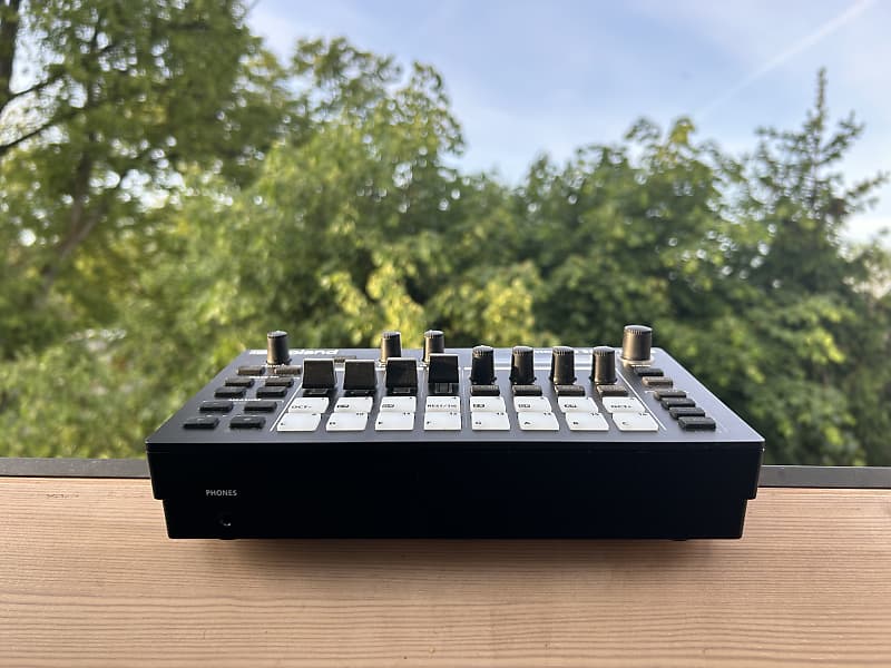 Roland MC-101 Groovebox 2019 - Present - Black image 1