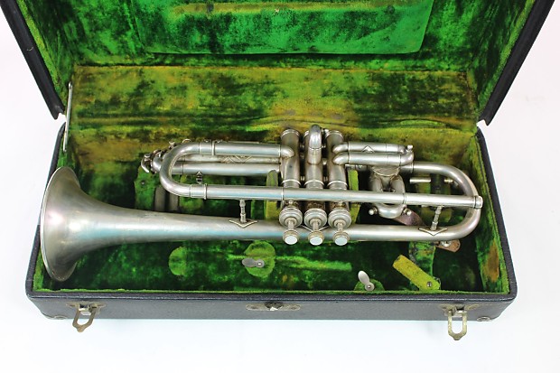 Best shop vintage cornets
