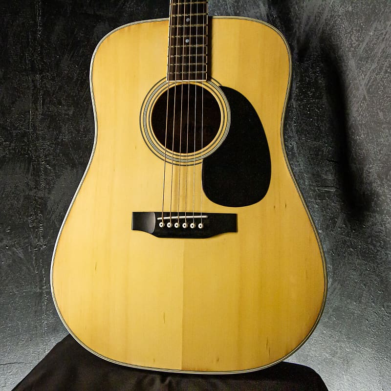 Morris W-30 Dreadnought Acoustic 1979