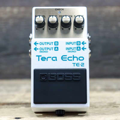 Boss TE-2 Tera Echo