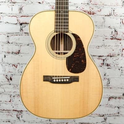 Martin - 00-28 - Acoustic Guitar - Natural - w/ Hardshell Case - x2303 for sale