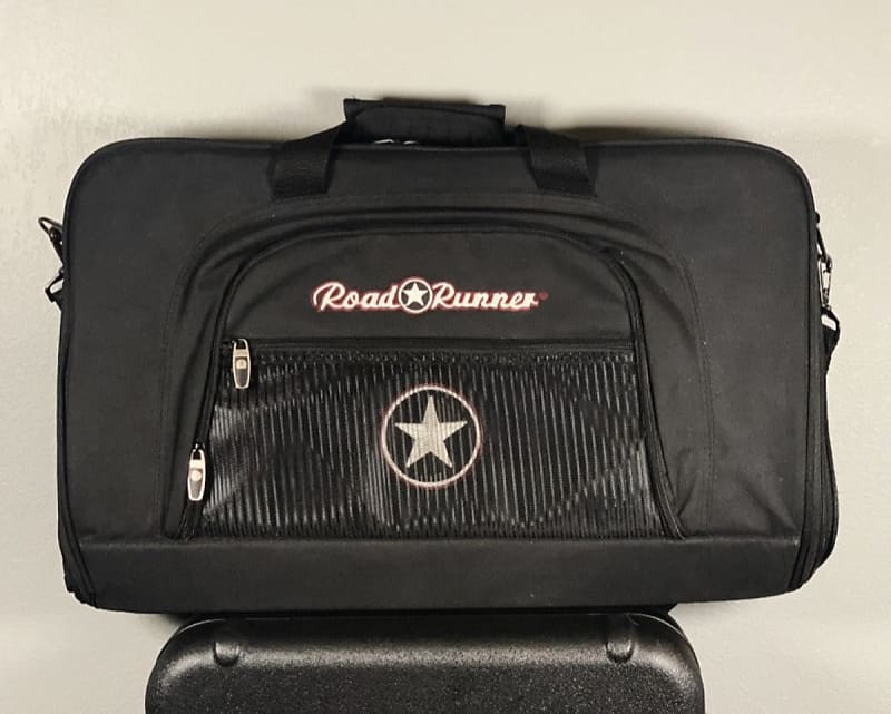 Road Runner Pedal Board AllIn1 Gig Bag, Recent Reverb