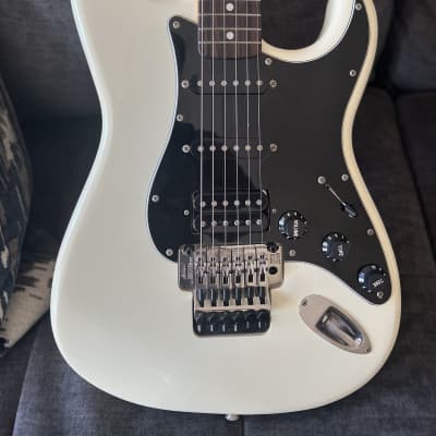 Fender Stratocaster  1987 Olympic White image 3