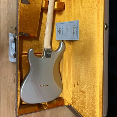 Fender Custom Shop Robert Cray Stratocaster 1993 - Present - Inca Silver image 4
