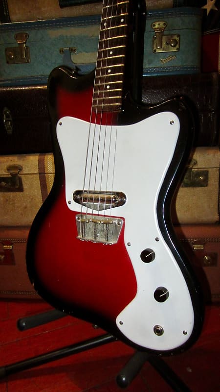 ~1965 Silvertone Hornet Single Pickup Sunburst image 1