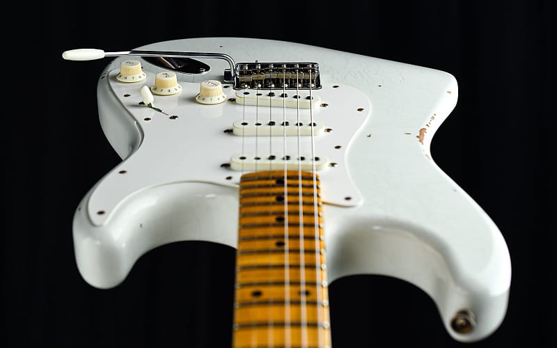 Fender Custom Shop B2 LTD Fat 50's Stratocaster Relic India