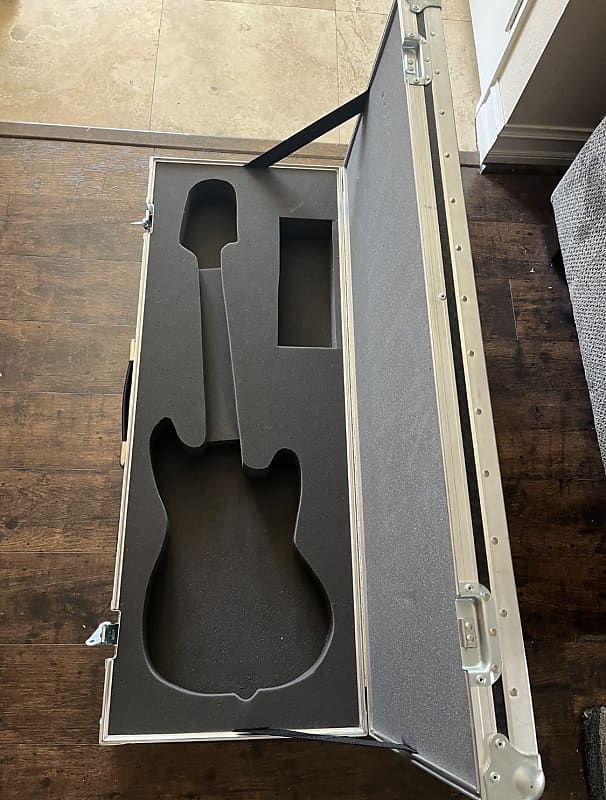 Fender Standard Mustang / Jag-Stang / Cyclone Case (Black)